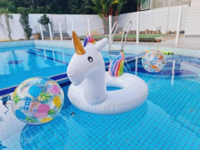 Pool Villa Melaka up to 18 pax